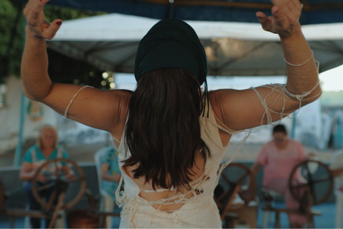 foto mostra cena do documentário Fios da Memória